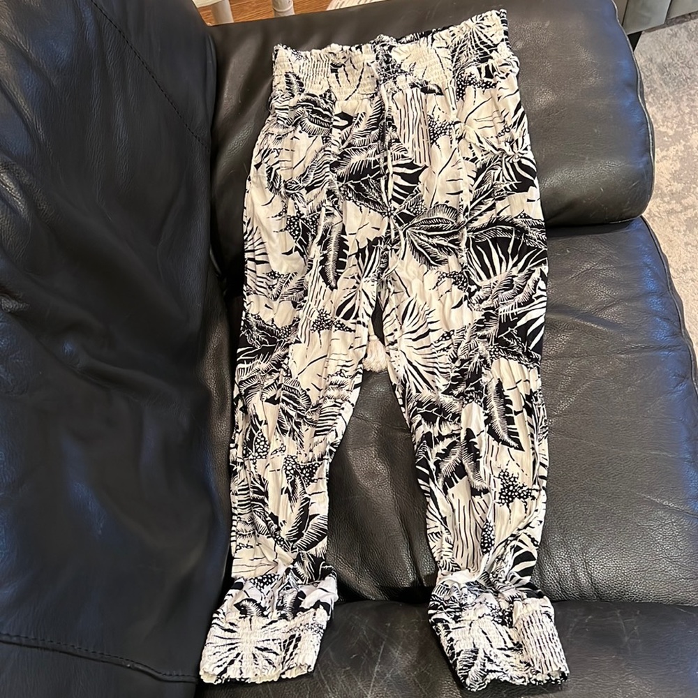Aerie black and white cozy lounge pant joggers with drawstring